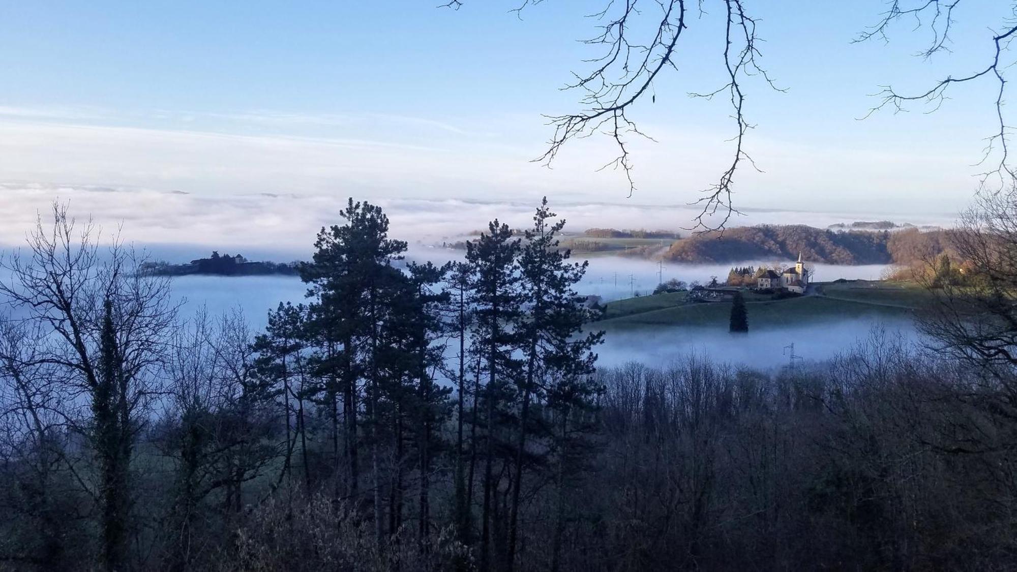 Un Pied Devant L'Autre Sainte-Marie-D'Alvey Zewnętrze zdjęcie